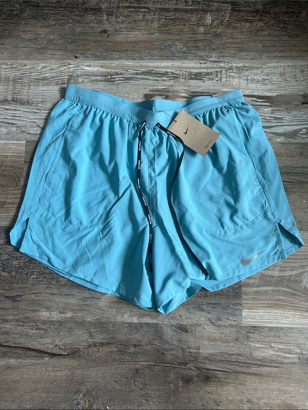 NWT Nike Men’s Aqua Athletic Running Shorts large